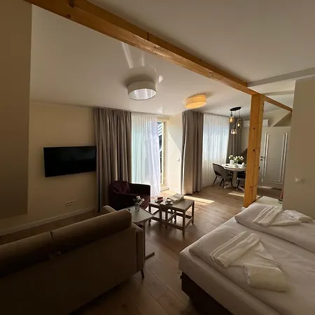 H Herkules Aparthotel 3*