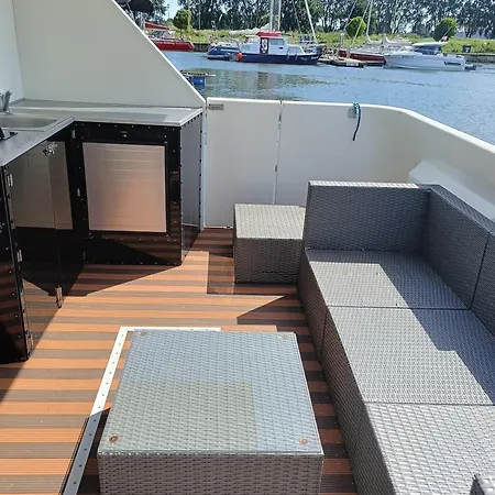 Sunrise Houseboat Swinoujscie