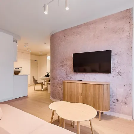 - Rezydencja Zeromskiego Apartment