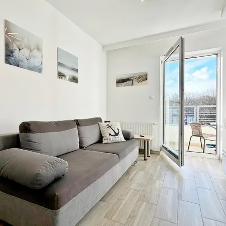Bryza - Cesarskie Z Parkingiem Apartment *
