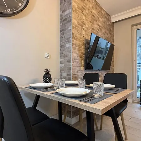 Apartment Bryza - Osiedle Ulanska - Parking