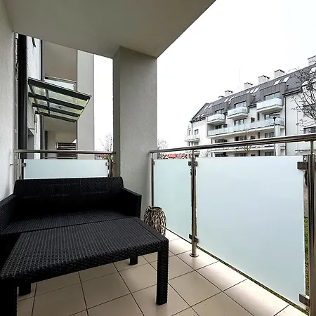 Bryza - Osiedle Ulanska - Parking Apartment *