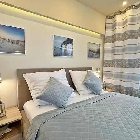 Bryza - Ulanska, Parking Apartment Swinoujscie