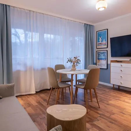 Mistral Z Parkingiem - Promenada & Morze - Na Wyspie Apartment