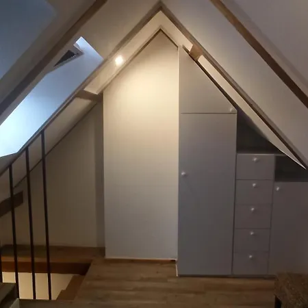 Loft 1 Apartment *