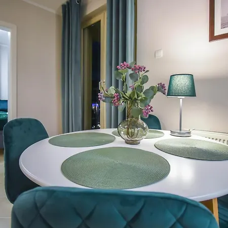 Przy Promenadzie - 2 Sypialnie & Parking - Uzdrowiskowa 12-14 - Na Wyspie Apartment Swinoujscie