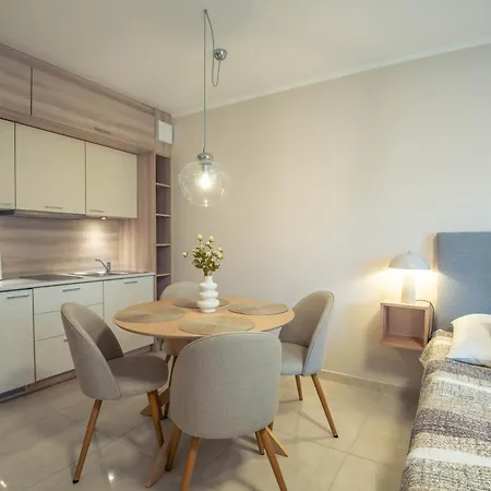 Zdrojowa 18 Z Ogrodkiem - Na Wyspie Apartment