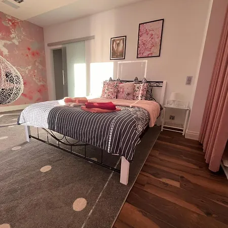 Scandinavia Apartment *
