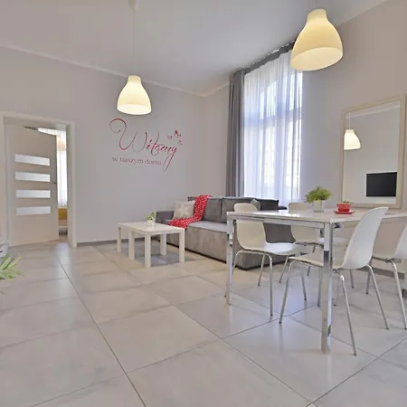 Sienkiewicza - 750m Do Plazy - Parking Apartment *