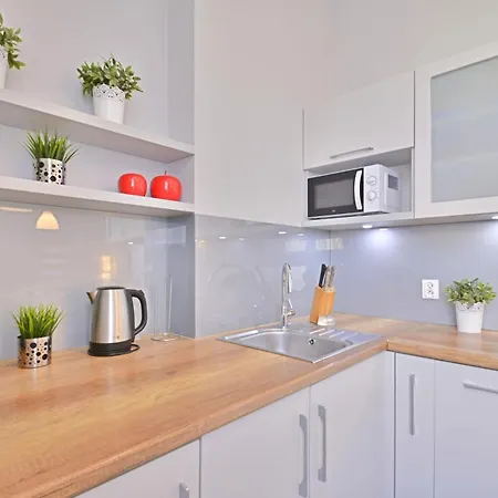 Apartment Sienkiewicza - 750m Do Plazy - Parking *