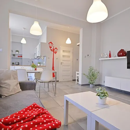 Sienkiewicza - 750m Do Plazy - Parking Apartment *