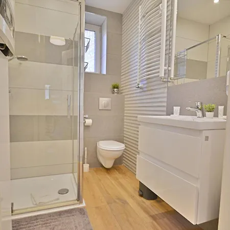 Apartment Sienkiewicza - 750m Do Plazy - Parking Swinoujscie