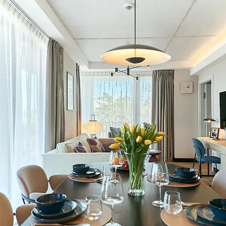 Golden Hour Apartments- Loft 302 *
