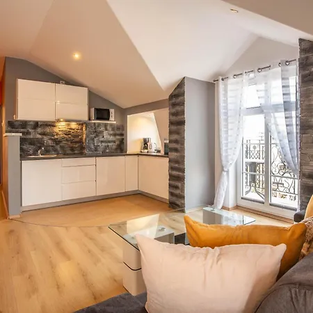 Apartment Z Sypialnia Przy Promenadzie 3 Balkony W Widokiem Na Morze Seaview Promenade Mit Meerblick Und 3 Balkonen Na Wyspie Swinoujscie