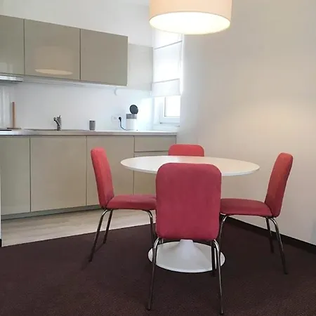4 Pory Roku & Uznam Bed & Breakfast 3*