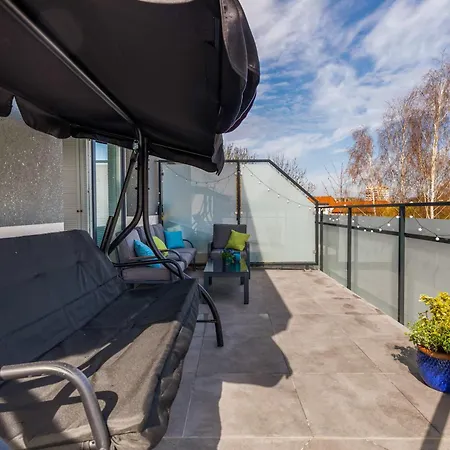 Apartment Cozy With Parking & Terrace By Renters
