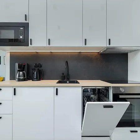 Modern Barlickiego 2g In With Parking By Renters *