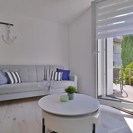 Apartment Kochanowskiego - Mieszkanie Z Tarasem I Parkingiem Swinoujscie