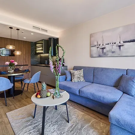Apartment Golden Hour Apartments- Loft H 216 *