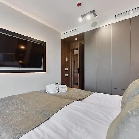 Apartment Golden Hour Apartments- Loft H 214 *