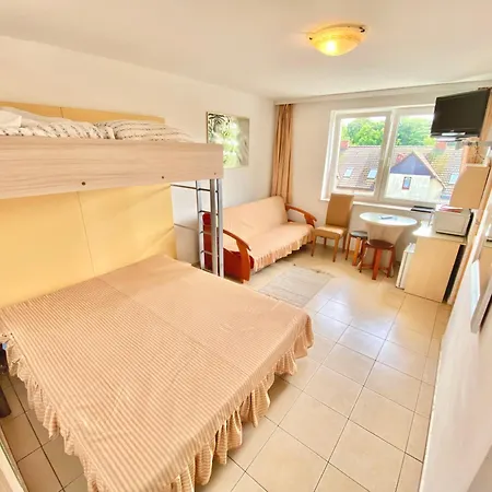 Apartment #1 Seaside With Private Kitchenette & Bathroom By Swell *