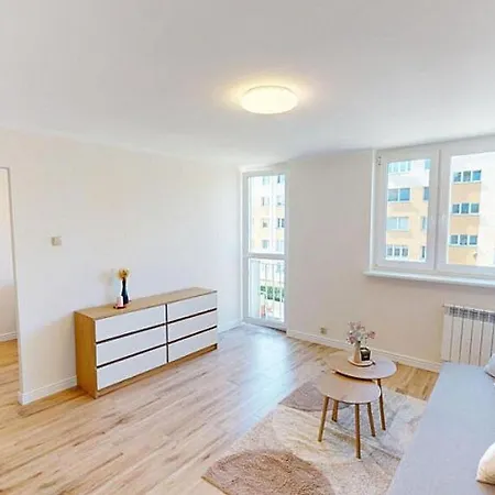 Sixth Corner Apartment *