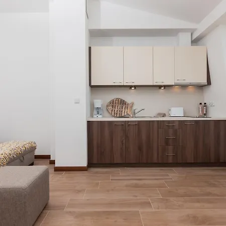 Aquamarina Apartment
