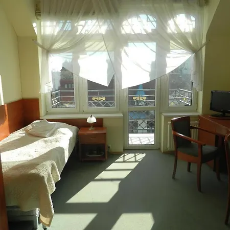 Bursztyn Couette-café 3*
