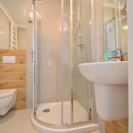 Bryza - Osiedle Kwartal Rozy Wiatrow - Centrum Apartment *