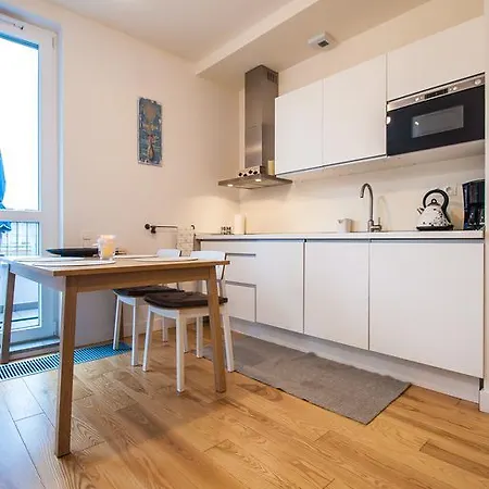 Apartment Sunnyhome Baltycka 10 *