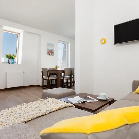 Aquamarina Apartment