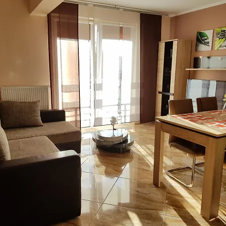 Apartment Four Seasons Aquamarina *
