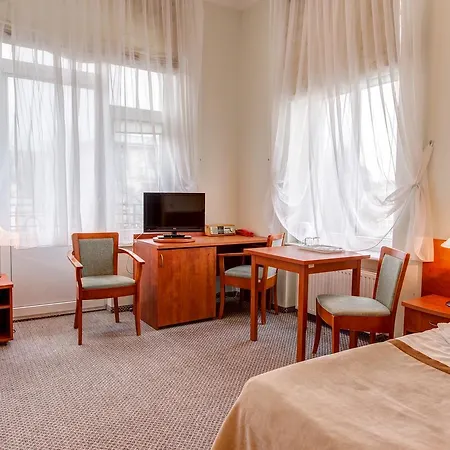 Couette-café Bursztyn 3*