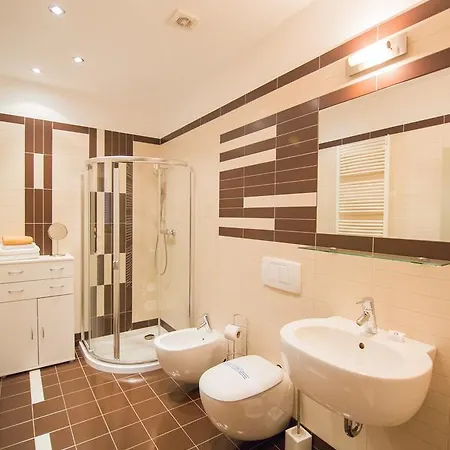 - Marinos Apartment