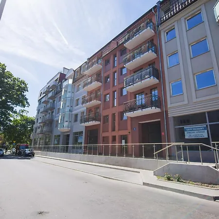- Kwartal Rozy Wiatrow Apartment *