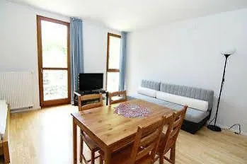 - Stil 2 Apartment