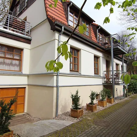 - Stil 2 Apartment