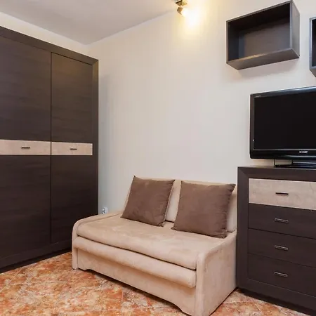 Apartment Center Iii By Renters *