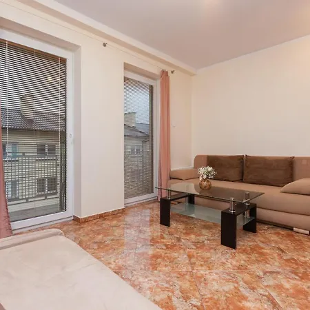 Apartment Center Iii By Renters