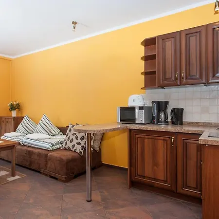 Apartment Center Iii By Renters *