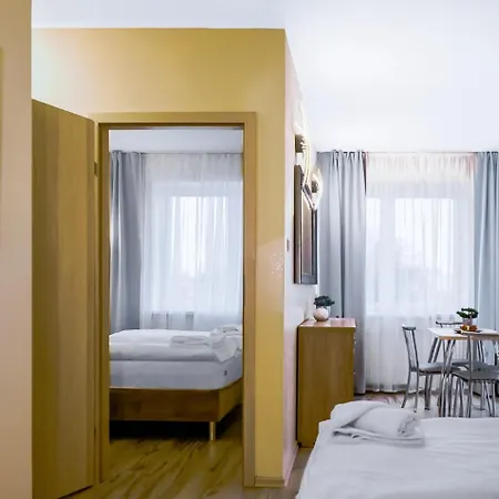 Hotel apartamentowy Lazur 3*