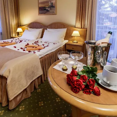 Polaris Iii Hotel apartamentowy Świnoujście