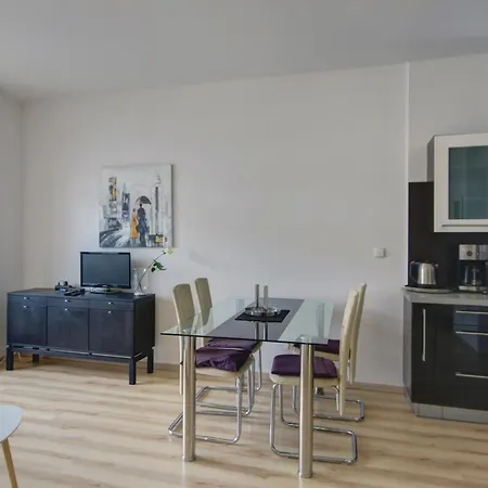 Apartment - Chelmonskiego *