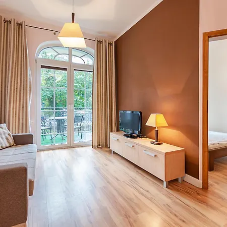 Apartment Vacationclub - Trzy Korony Wazow 9 *