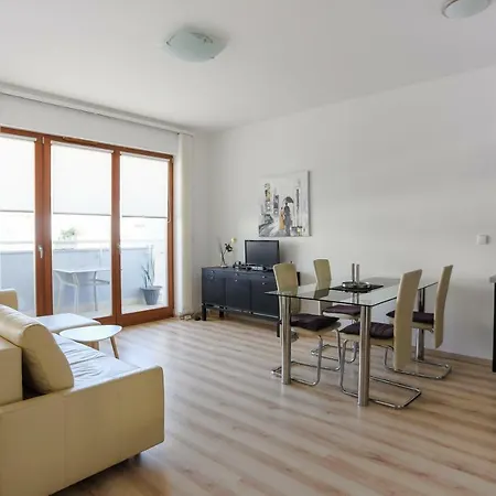 Apartment - Chelmonskiego *