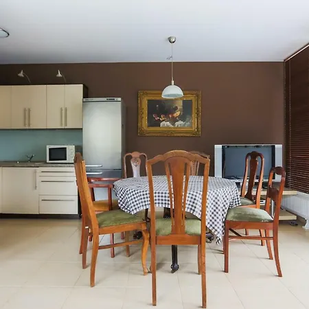 - Marinos Apartment *