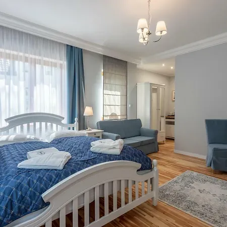 4 Pory Roku & Uznam Bed & Breakfast 3*