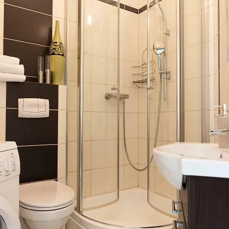 Apartment Vacationclub - Rezydencja Bursztyn Apartament 20 *