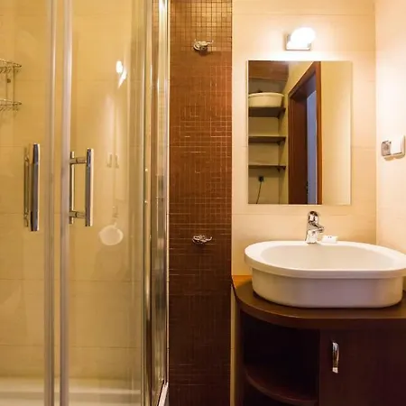 - Park Apartment *