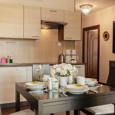 Apartment Vacationclub - Park 19 7 *